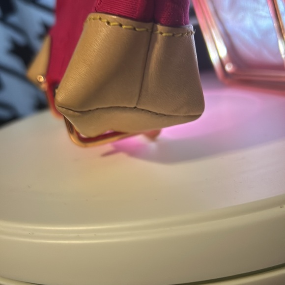 Bundle Dooney and Betsy Johnson Makeup bundle - Picture 4 of 9